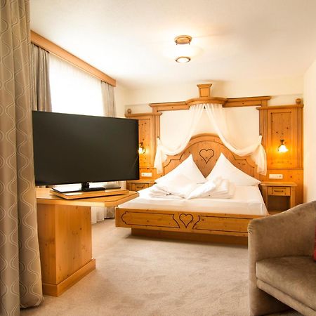 Hotel Ischgl Quarto foto