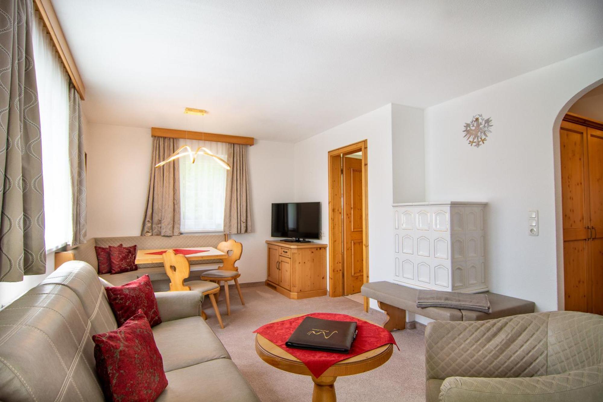 Hotel Ischgl Quarto foto